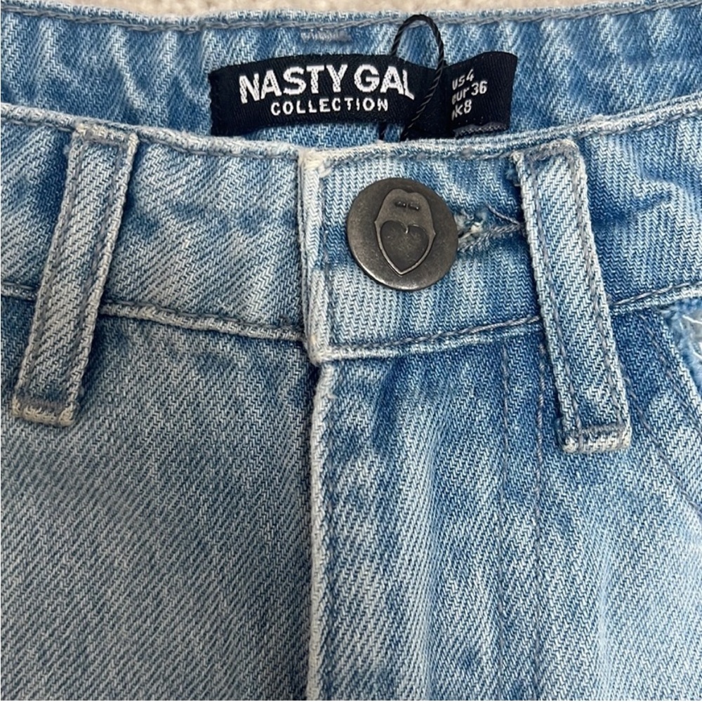 NWT Nasty Gal Cut Out Pocket Jean Shorts - Picture 5 of 7